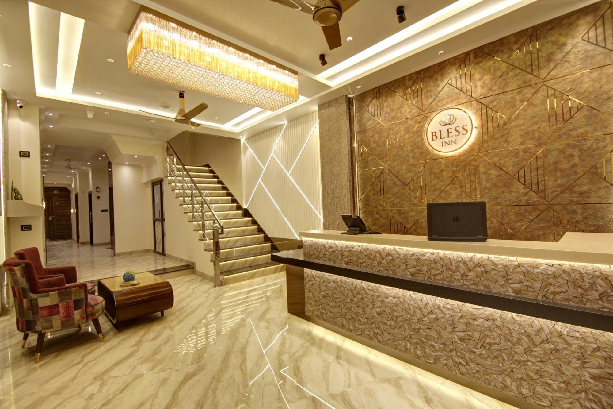 Bless Inn - Near Connaught Place Yeni Delhi Dış mekan fotoğraf