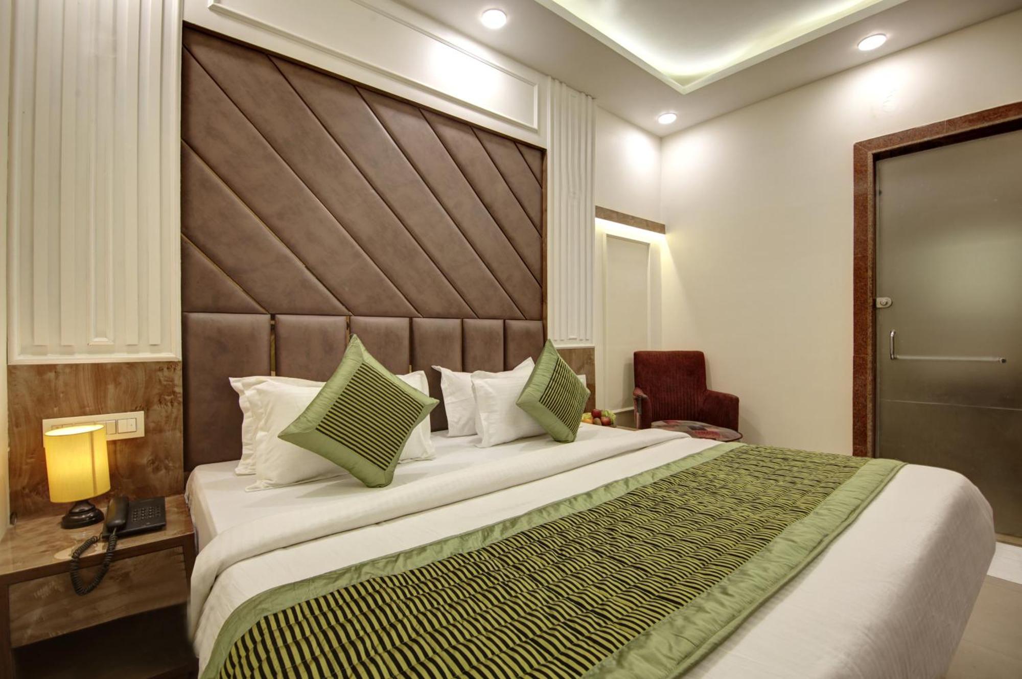 Bless Inn - Near Connaught Place Yeni Delhi Dış mekan fotoğraf