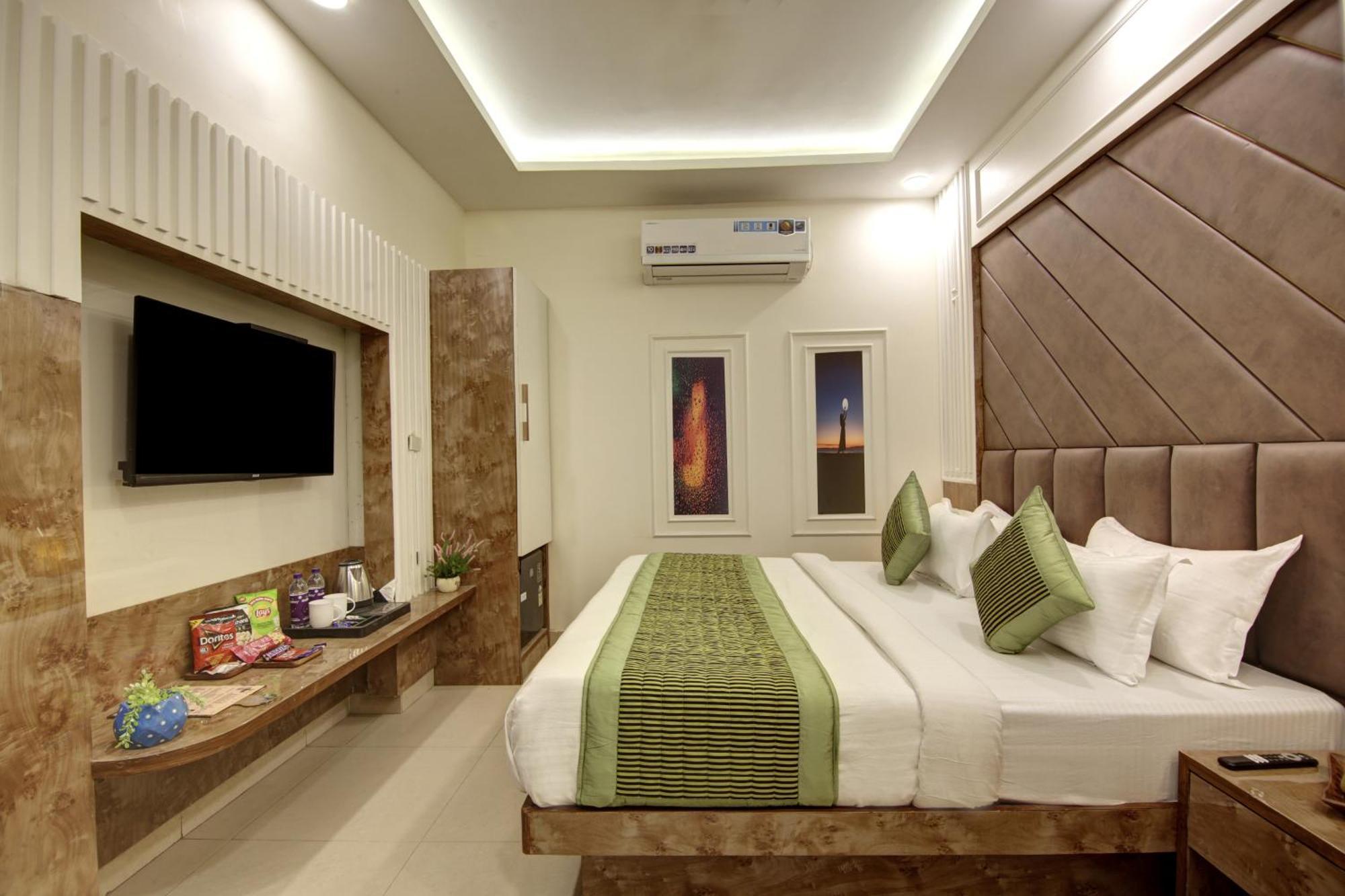Bless Inn - Near Connaught Place Yeni Delhi Dış mekan fotoğraf
