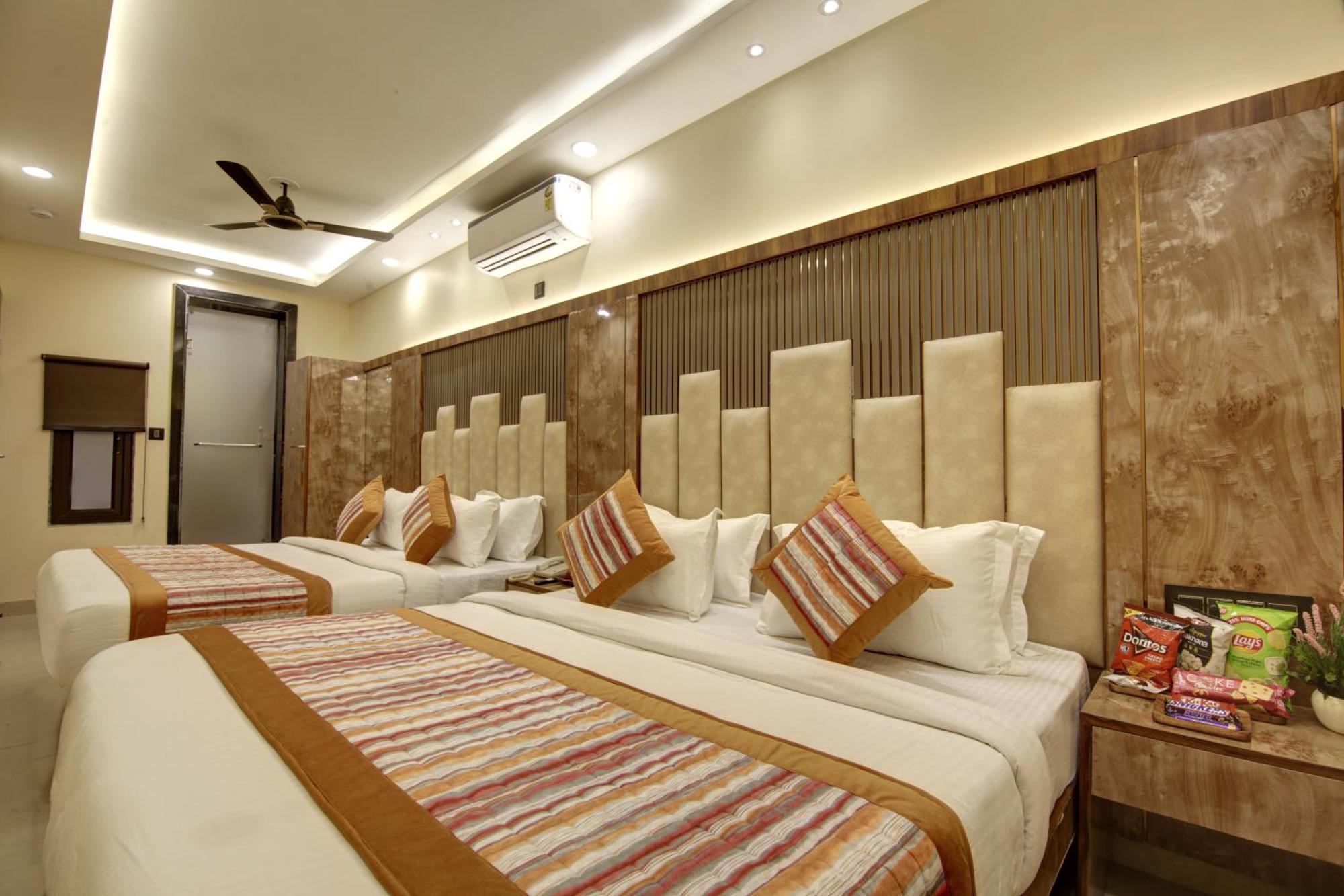 Bless Inn - Near Connaught Place Yeni Delhi Dış mekan fotoğraf