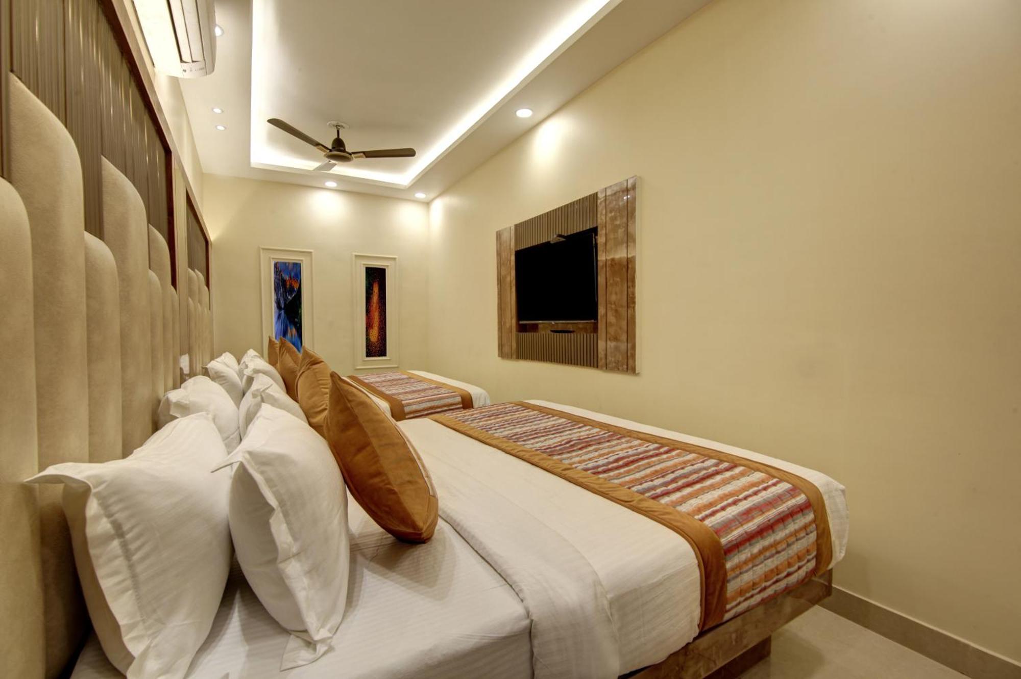 Bless Inn - Near Connaught Place Yeni Delhi Dış mekan fotoğraf