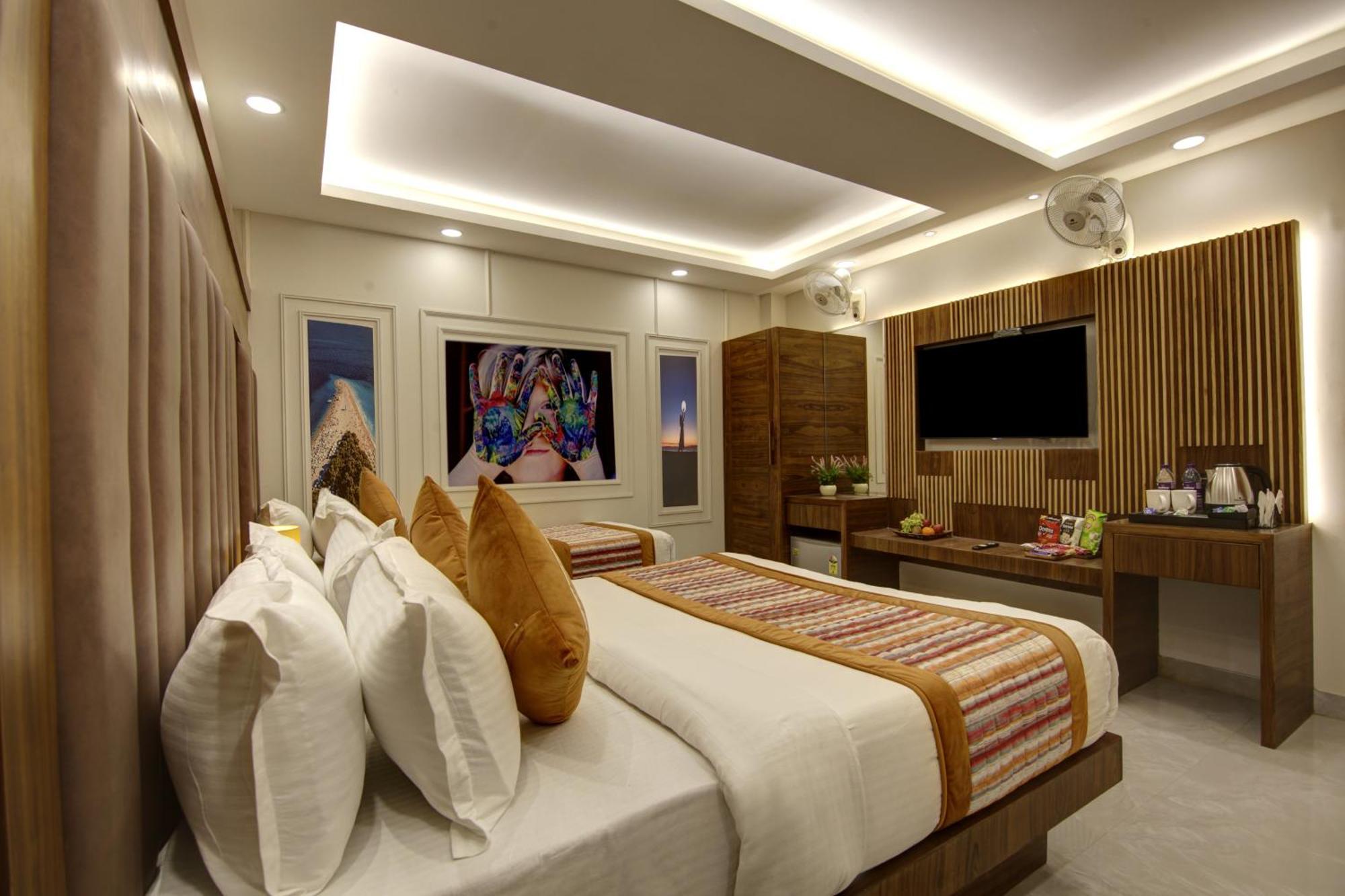 Bless Inn - Near Connaught Place Yeni Delhi Dış mekan fotoğraf