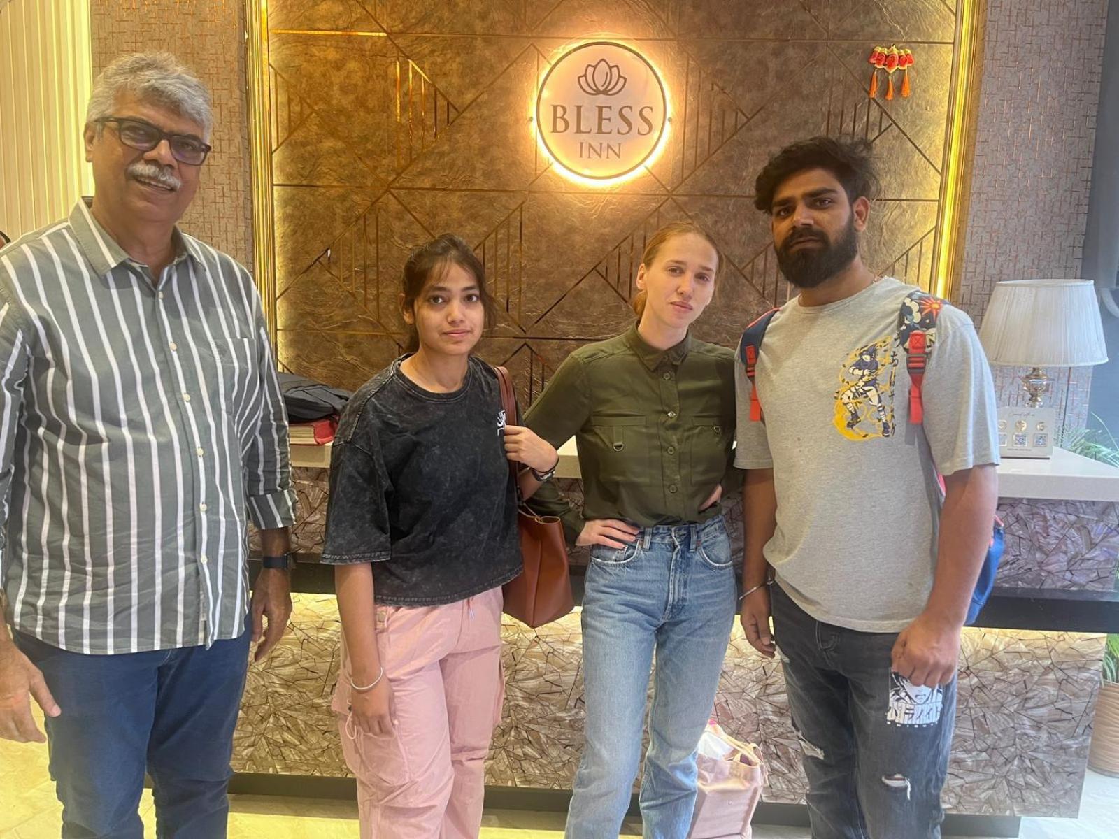 Bless Inn - Near Connaught Place Yeni Delhi Dış mekan fotoğraf