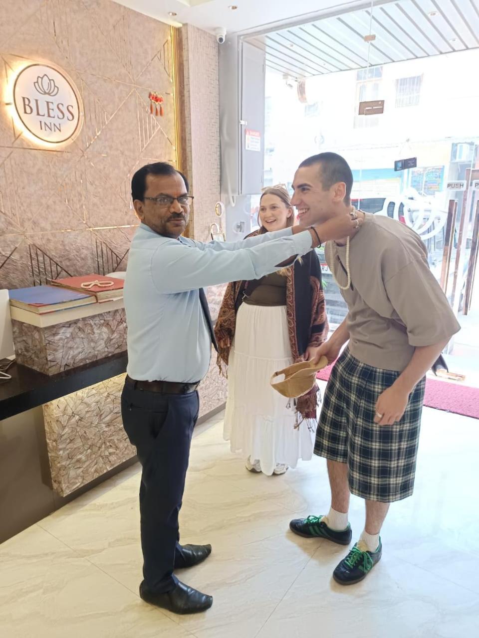 Bless Inn - Near Connaught Place Yeni Delhi Dış mekan fotoğraf
